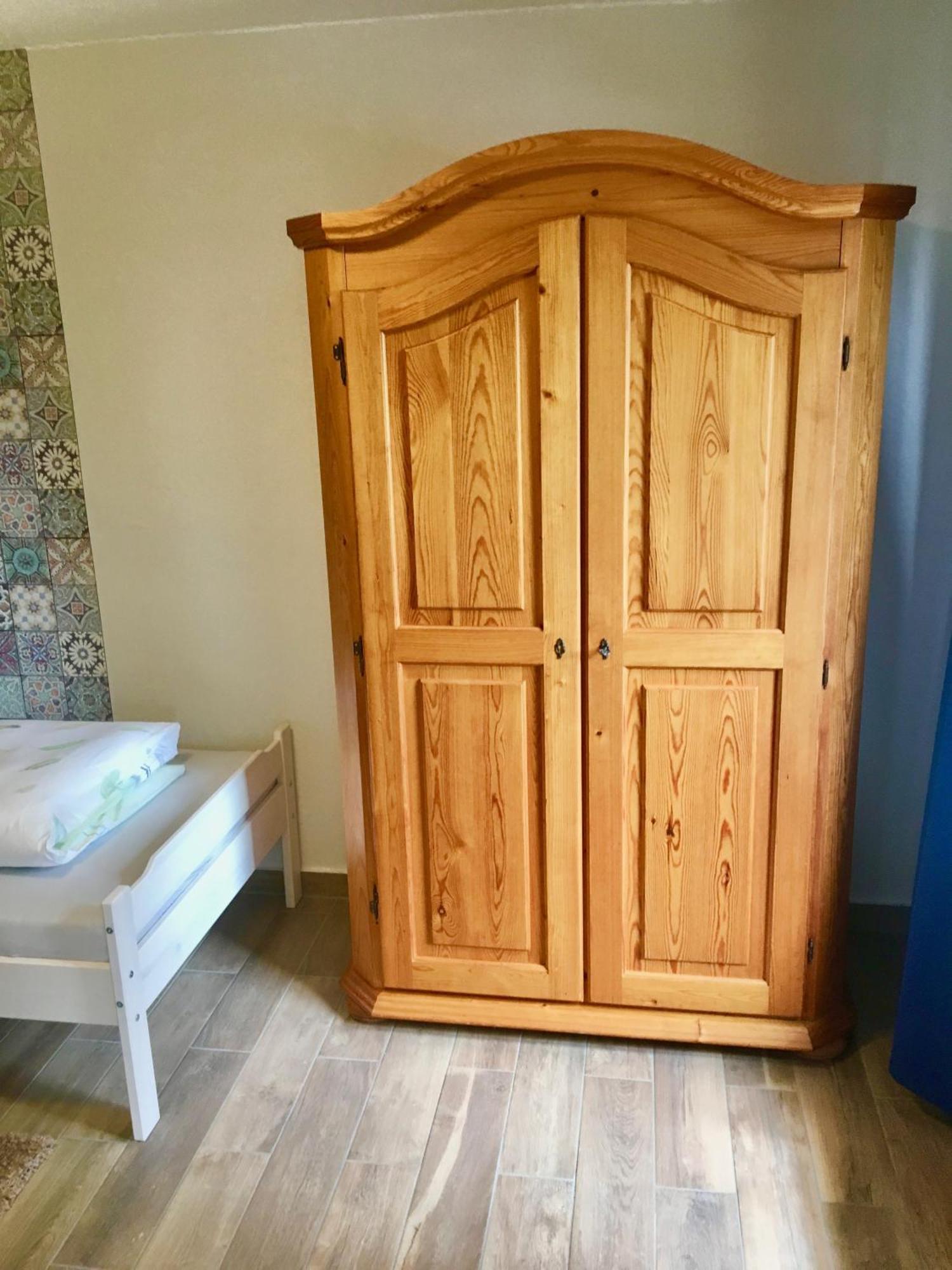 Ferienwohnung Kreatives Wohnen unter Reet ruhig und doch zentral Schwabstedt Zimmer foto